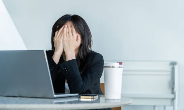 上班上課想睡覺怎麼辦？12個提神辦法&8招改善睡眠質量