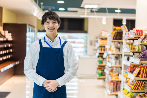 711幾歲可以打工